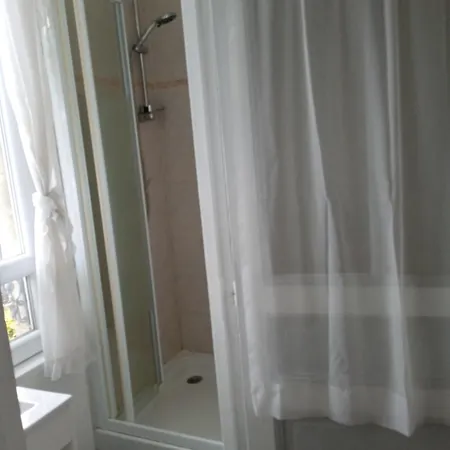 Silver Bed and breakfast