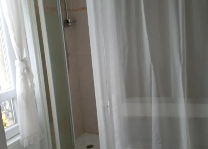 Silver Couette-café